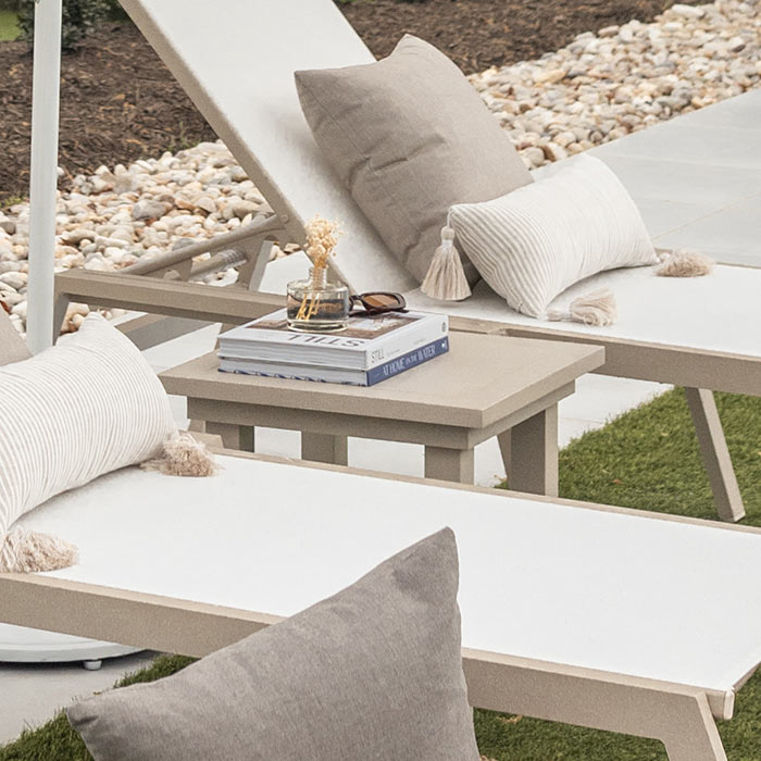 Vida Outdoor End Table
