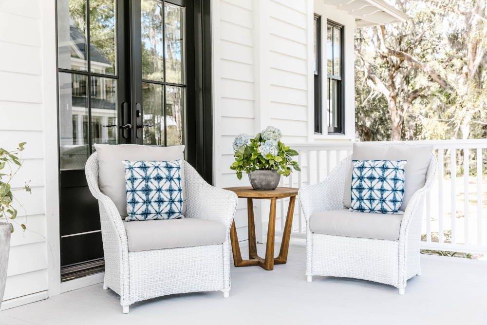 Weekend Retreat Lounge Chair