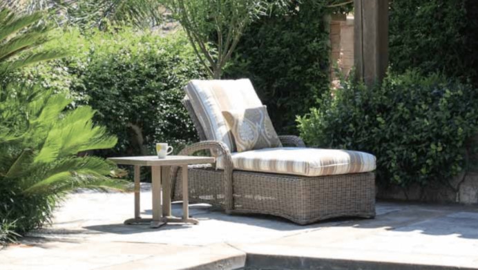 Westhampton 42" Round Ottoman