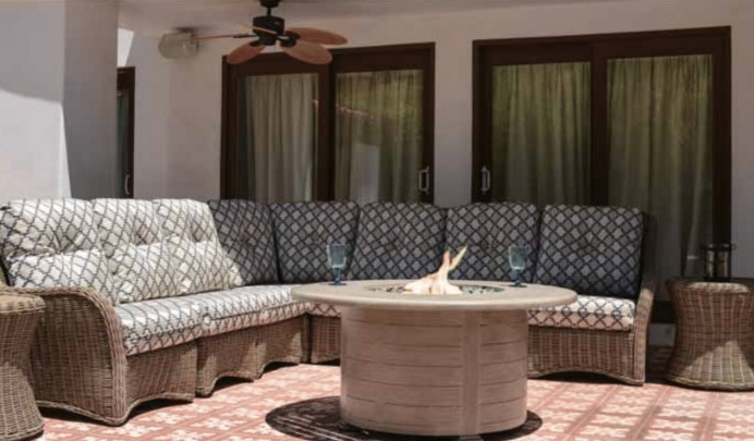 Westhampton 42" Round Ottoman