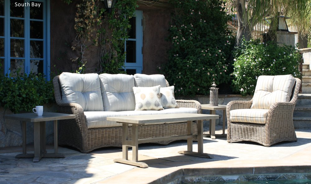 Westhampton Round Coffee Table