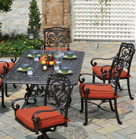Sienna rectangular outdoor dining table and chairs Hanamint Outdoor Furniture