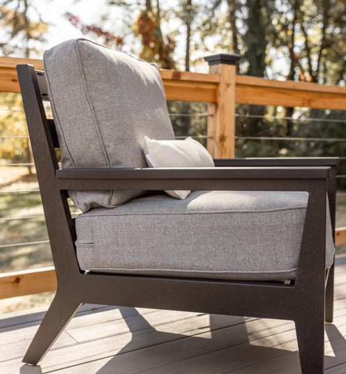 Berlin Gardens Mayhew Club Chair Outdoor Furniture