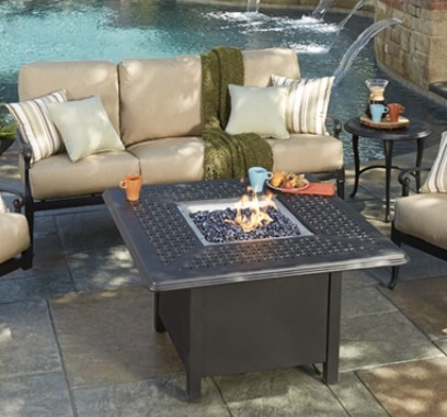 65M741-Round Chat-Height Fire Table Base with Square Burner Patio Furniture