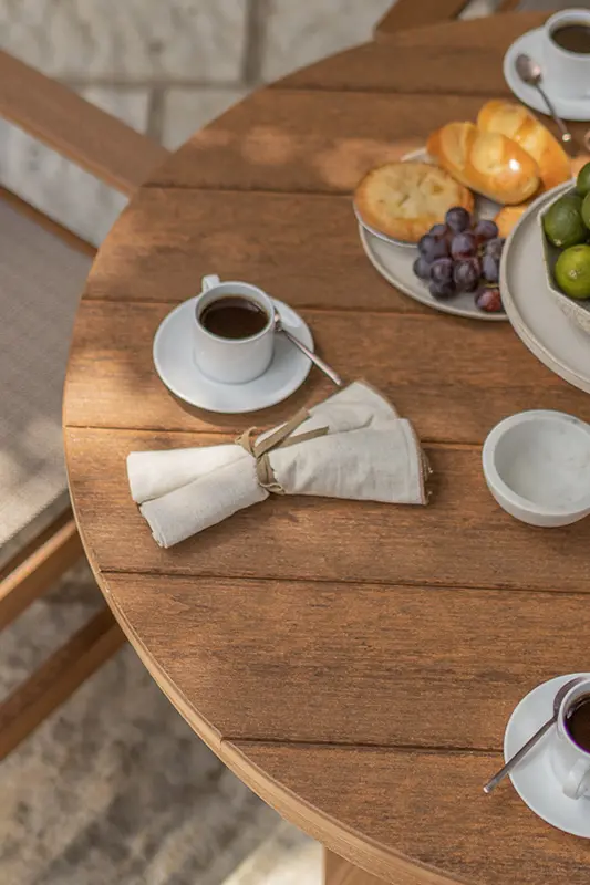 Harbor 60" Round Dining Table