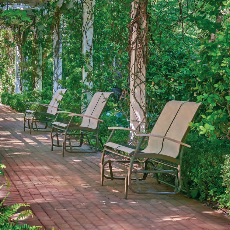 Belle Isle Sling Supreme Arm Chair