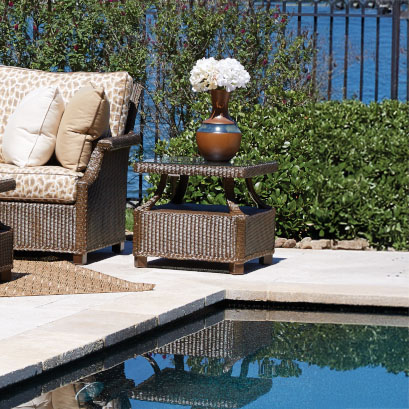 Hamptons 23" Square End Table