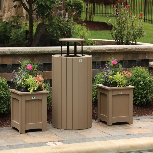 22&quot; Square Planter Berlin Gardens