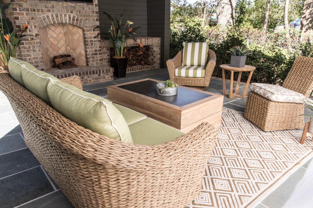 Universal Teak 24" Round End Table