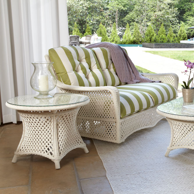 Grand Traverse 24" Round End Table
