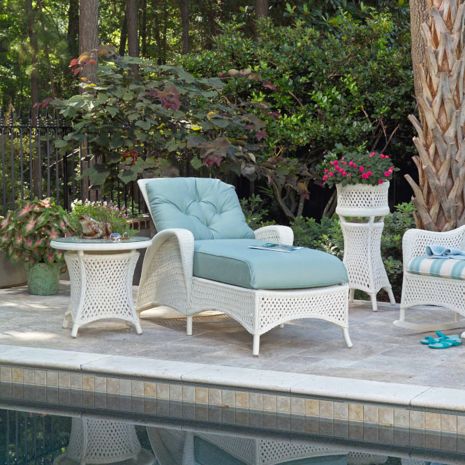 Grand Traverse Chaise