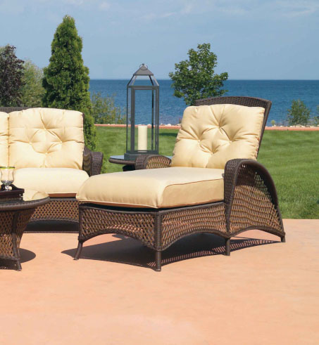 Grand Traverse Chaise