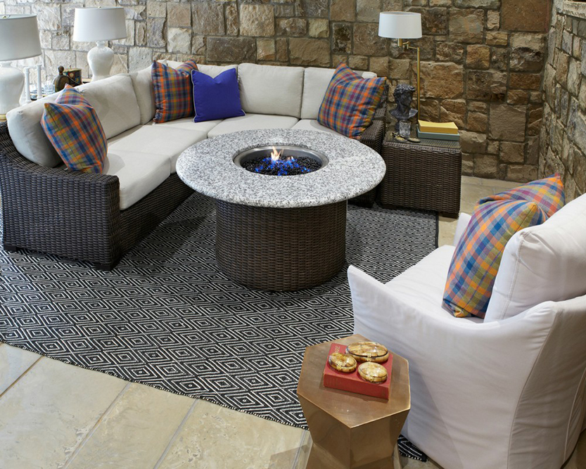 Lloyd Flanders Mesa Woven Vinyl Wedge Table - Thumbnail 4