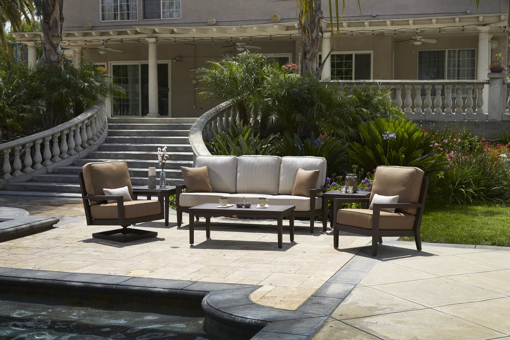 Patio Renaissance Universal Accessories Outdoor Napa 36" Bar Table