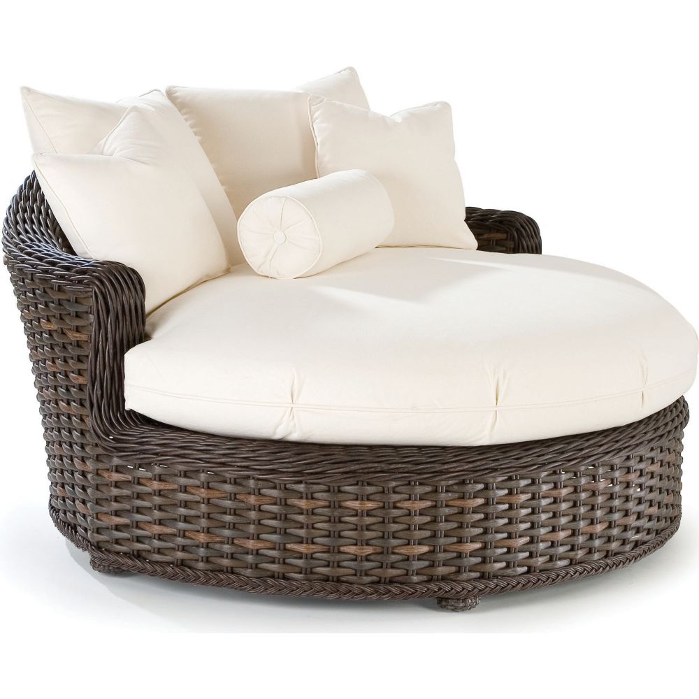 South Hampton Round Chaise