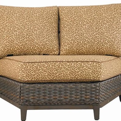 Catalina 45 Degree Wedge Corner