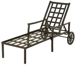 [247331-18-] Stratford Chaise Lounge